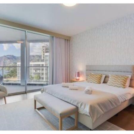 Madeira Palace Lux Apartment ฟุงชาล ภายนอก รูปภาพ