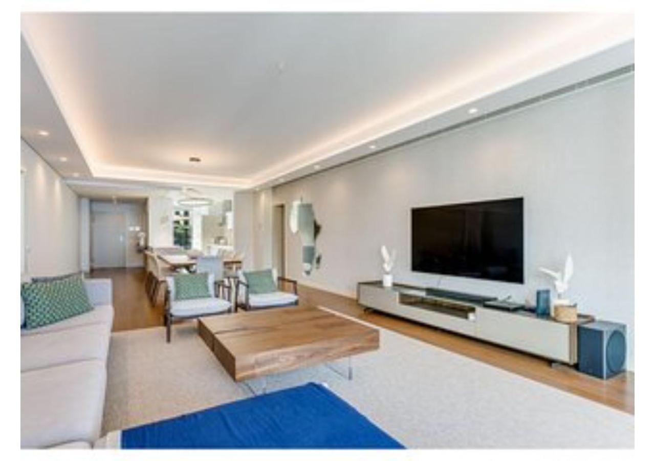 Madeira Palace Lux Apartment ฟุงชาล ภายนอก รูปภาพ