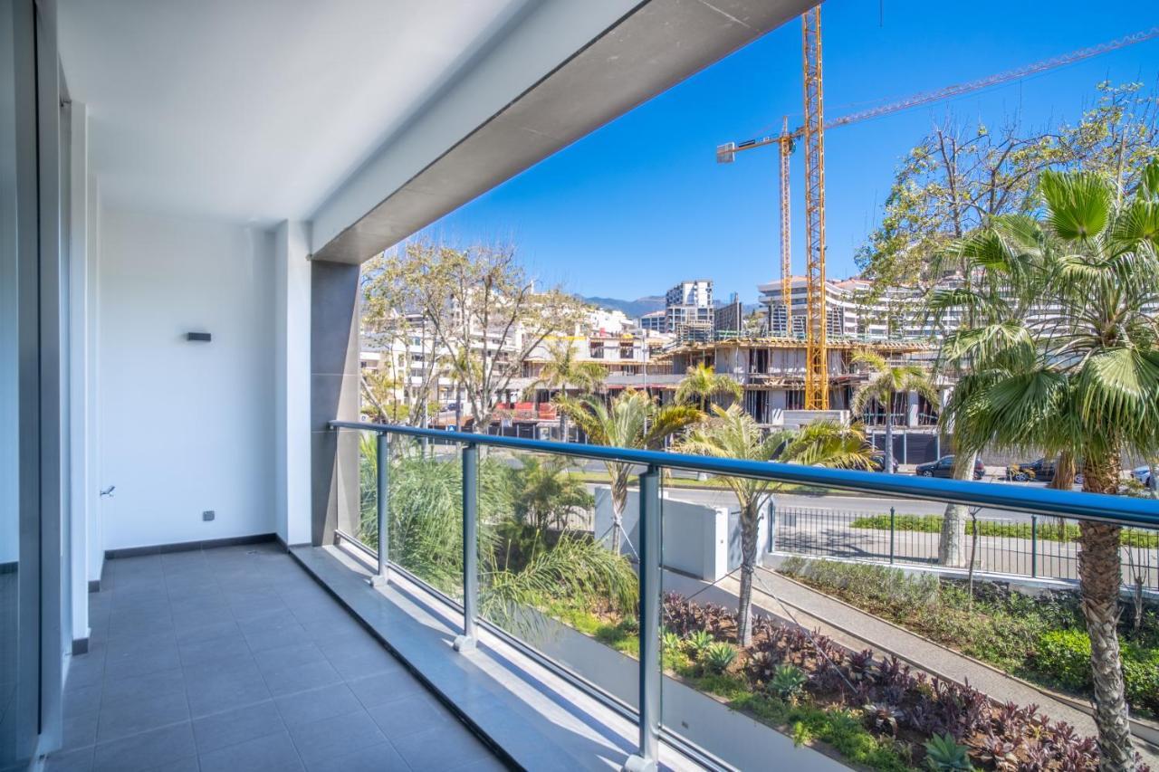 Madeira Palace Lux Apartment ฟุงชาล ภายนอก รูปภาพ
