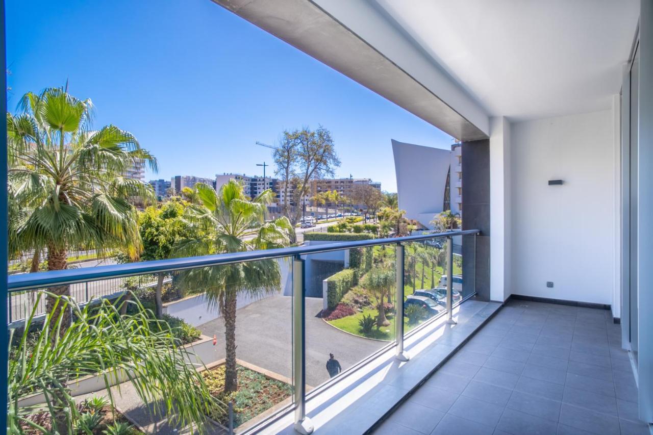 Madeira Palace Lux Apartment ฟุงชาล ภายนอก รูปภาพ