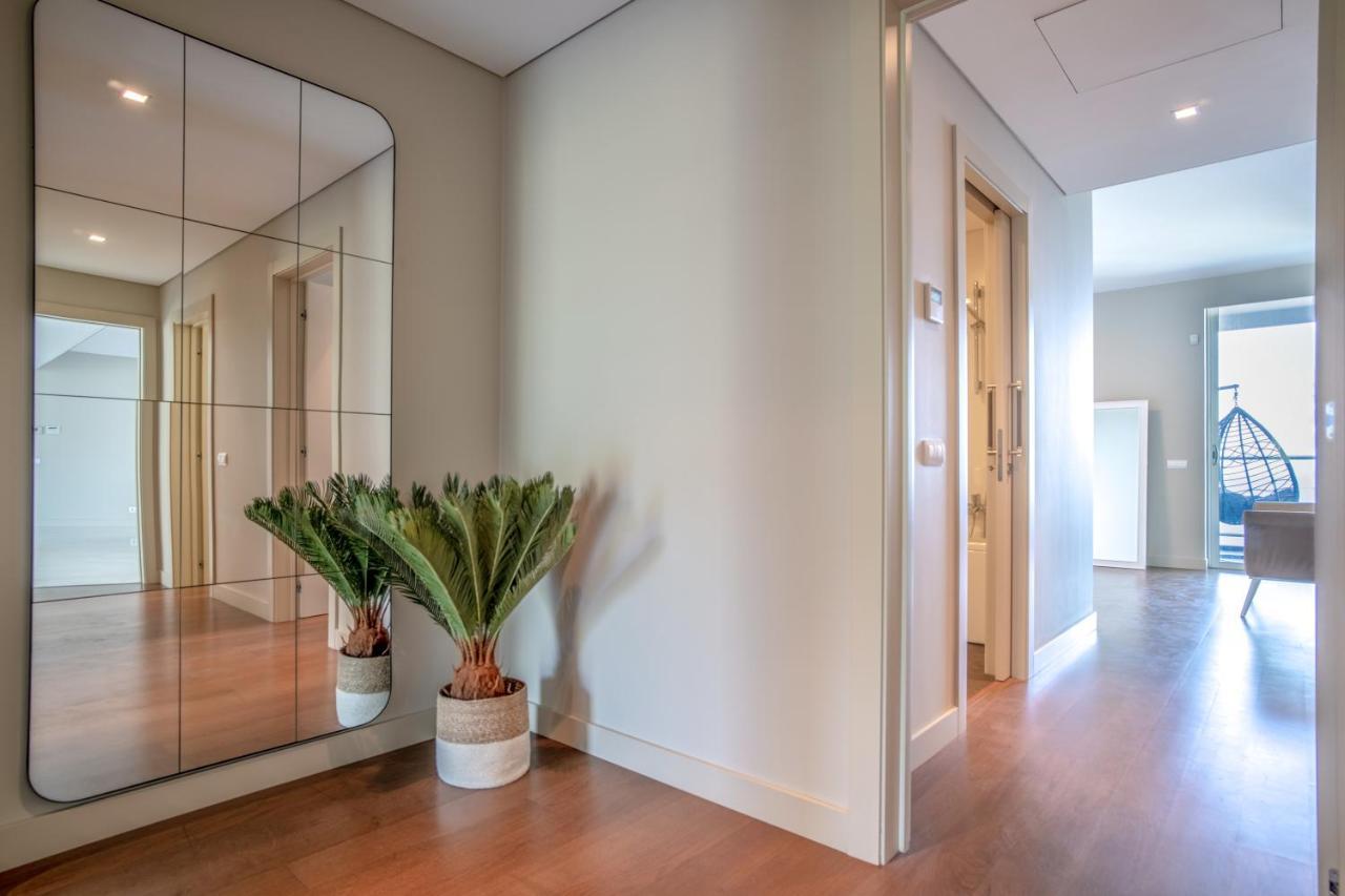 Madeira Palace Lux Apartment ฟุงชาล ภายนอก รูปภาพ